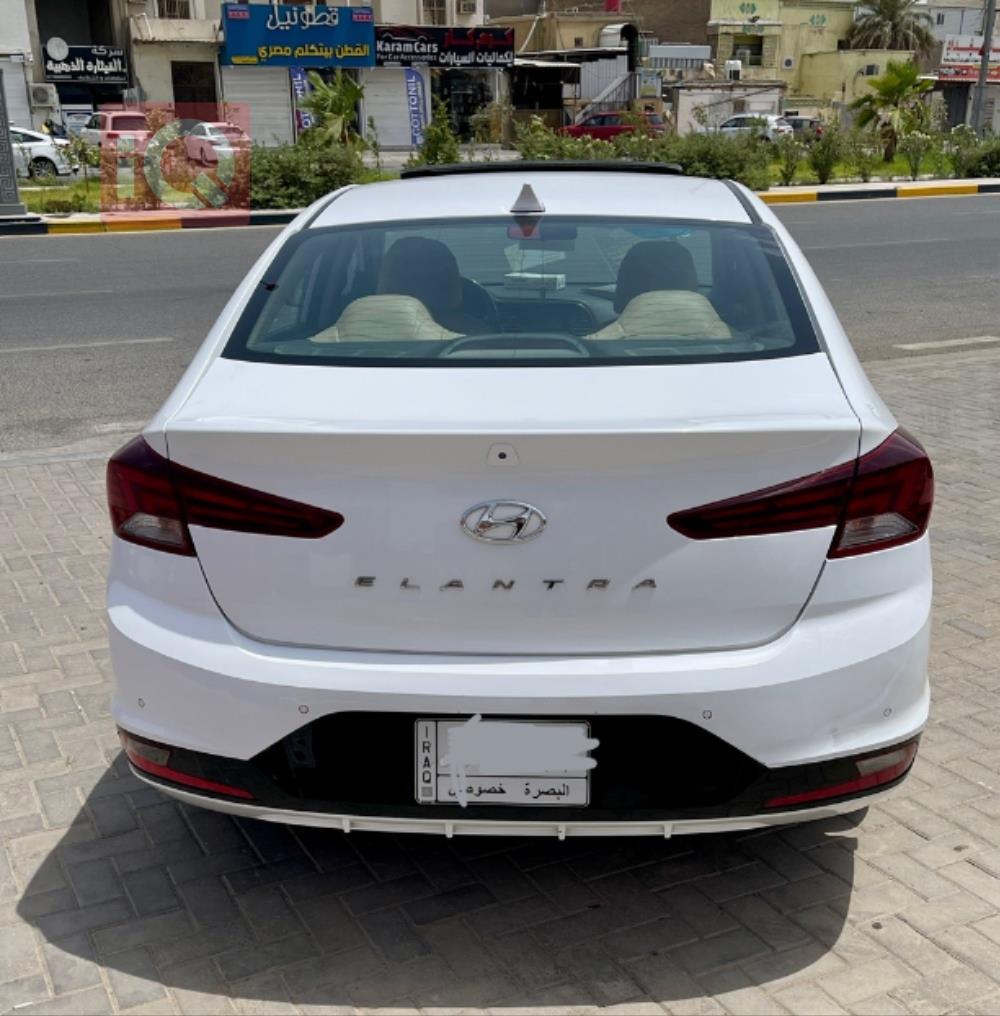 هیوندای ئەلەنترا